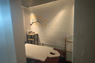 30 minute massage + cupping at Sun & Sky - Spa / Salon