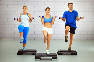Buddy session weight training for 2 at Very Good Gym LIC