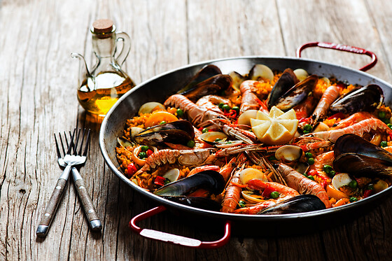 Authentic Spanish Paella Experience for 2 in Seattle