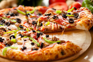 Mastering Neapolitan Pizza: Hands-On Culinary Class for 2 in Los Angeles