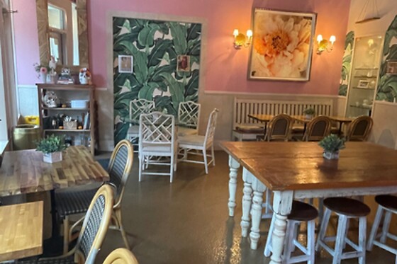 Bloom's Delightful Duo: 2-Course Meal with Drinks